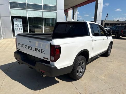 Used 2024 Honda Ridgeline TrailSport image 7