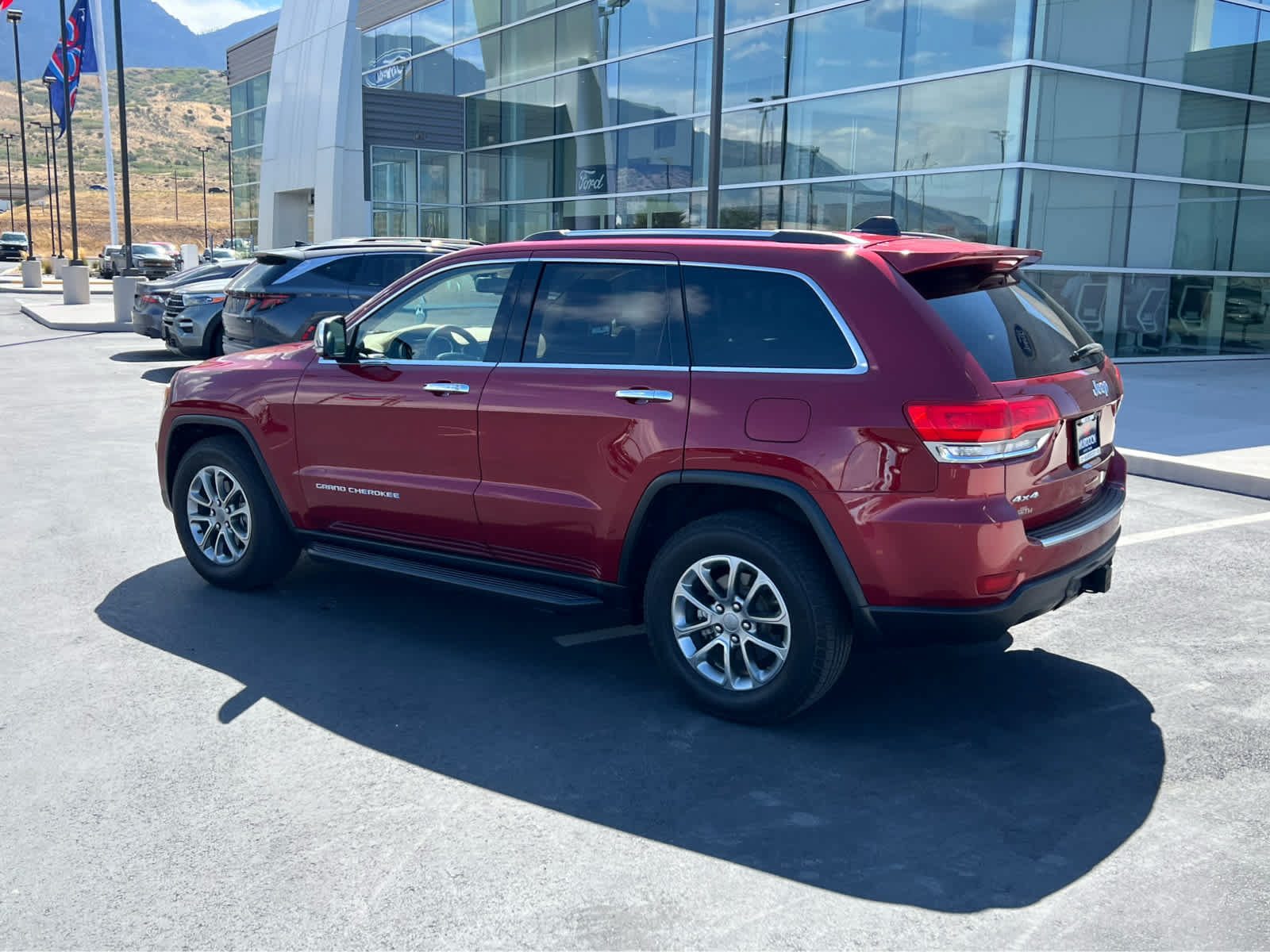 Used 2015 Jeep Grand Cherokee Limited AWD/4WD image 11