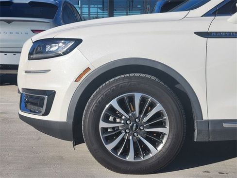 Used 2020 Lincoln Nautilus Reserve w/ Cargo Utility Package image 5