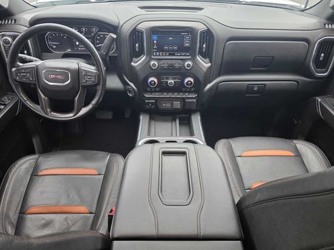 Used 2020 GMC Sierra 2500 AT4 w/ AT4 Premium Package AWD/4WD image 18
