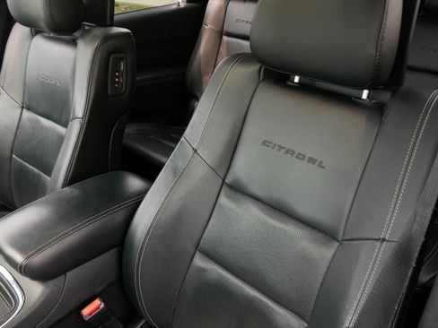 Used 2016 Dodge Durango Citadel w/ Premium Entertainment Group AWD/4WD image 12