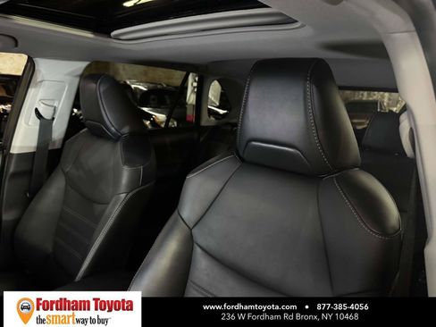 Used 2023 Toyota RAV4 XLE Premium AWD/4WD image 19