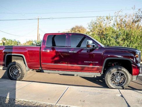 Used 2016 GMC Sierra 2500 Denali w/ Duramax Plus Package image 6