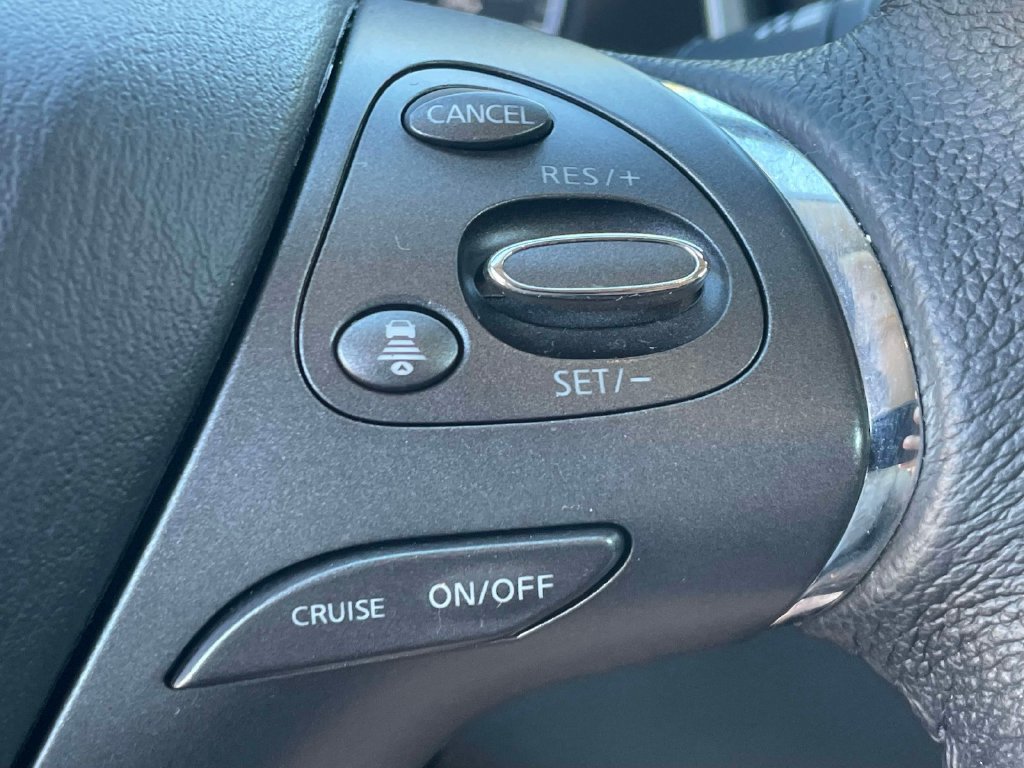 Used 2024 Nissan Murano SV FWD image 31