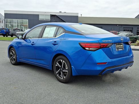 Certified 2025 Nissan Sentra SV image 6