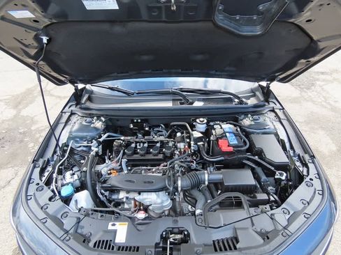 Used 2024 Honda Accord EX image 9