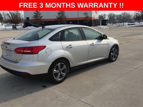 Used 2017 Ford Focus SE image 8