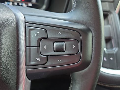Used 2023 GMC Yukon SLT w/ SLT Luxury Package AWD/4WD image 26
