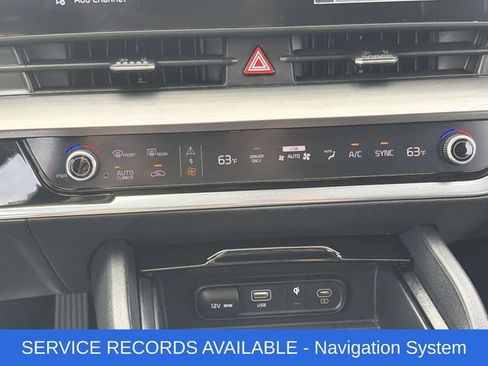 Used 2023 Kia Sportage EX AWD/4WD image 8