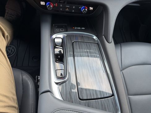 Used 2023 Buick Enclave Essence w/ Experience Buick Package image 17