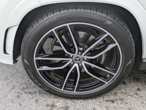 Used 2022 Mercedes-Benz GLS 450 4MATIC image 11