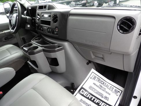 Used 2021 Ford E-350 and Econoline 350 Super Duty RWD image 24