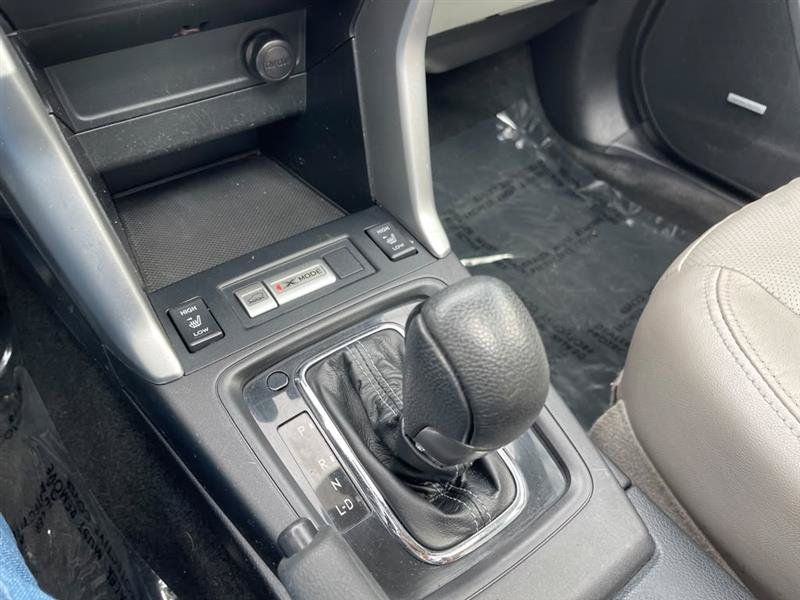 Used 2015 Subaru Forester 2.5i Touring w/ Eyesight & Navigation System AWD/4WD image 29