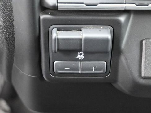 Used 2022 Chevrolet Silverado 2500 LT w/ Convenience Package AWD/4WD image 26