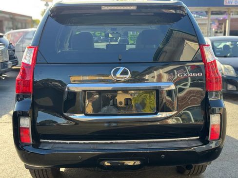 Used 2011 Lexus GX 460 image 4