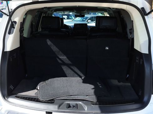 Used 2022 INFINITI QX80 Luxe w/ All-Season Package image 25