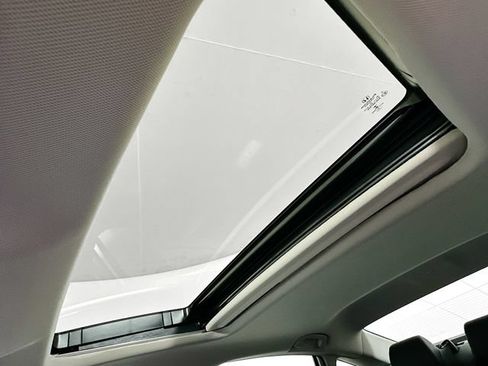 Used 2023 Honda Accord EX-L image 14