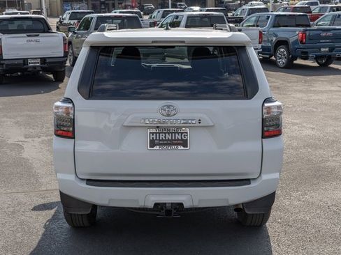 Used 2024 Toyota 4Runner SR5 image 28