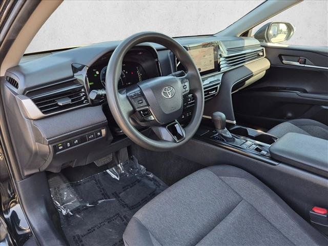 Used 2025 Toyota Camry LE FWD image 10