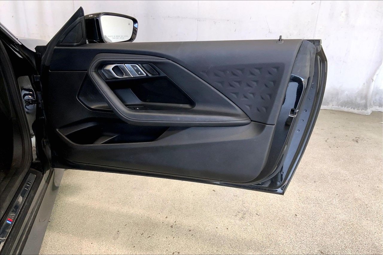 Used 2022 BMW 230i Coupe w/ M Sport Package RWD image 23