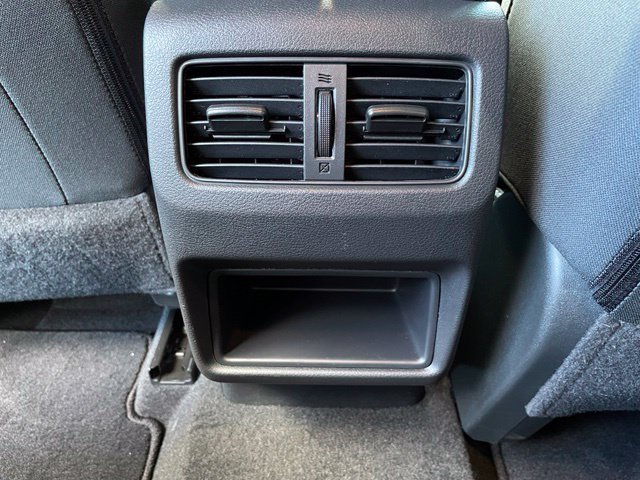 Used 2024 Nissan Rogue S AWD/4WD image 25