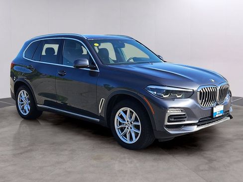 Used 2019 BMW X5 xDrive40i w/ Convenience Package AWD/4WD image 3