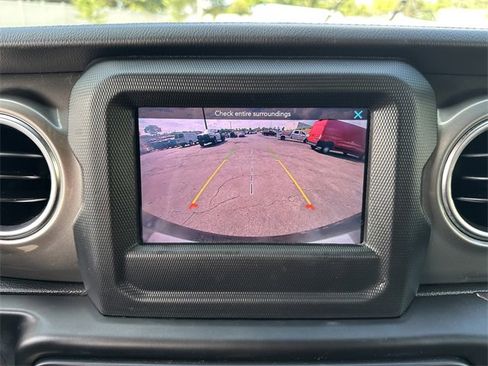 Used 2021 Jeep Wrangler Unlimited Sahara w/ Safety Group image 31