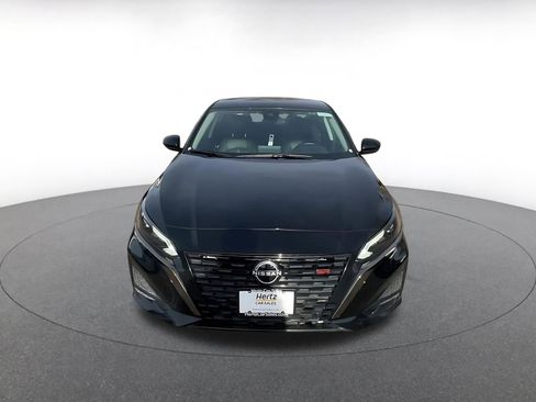 Used 2025 Nissan Altima 2.5 SR image 4