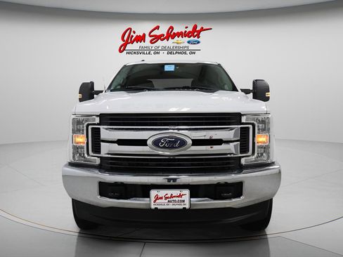 Used 2019 Ford F250 XLT image 3