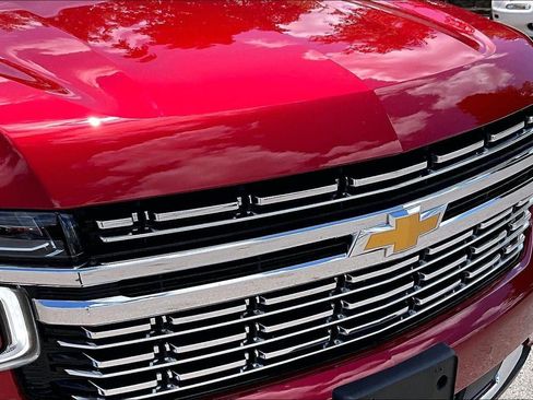 Used 2024 Chevrolet Tahoe Premier AWD/4WD image 30