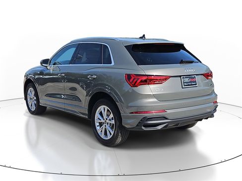 New 2025 Audi Q3 2.0T Premium image 3