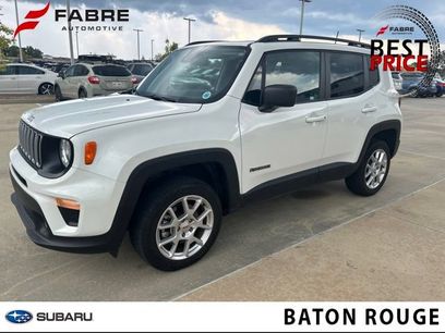 Used 2023 Jeep Renegade Latitude w/ Sun & Fun Group