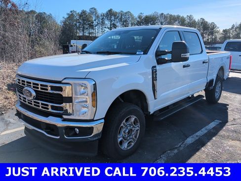Used 2025 Ford F250 XLT image 1