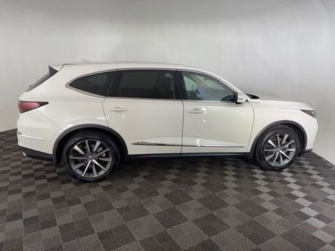 Used 2025 Acura MDX w/ Technology Package image 5