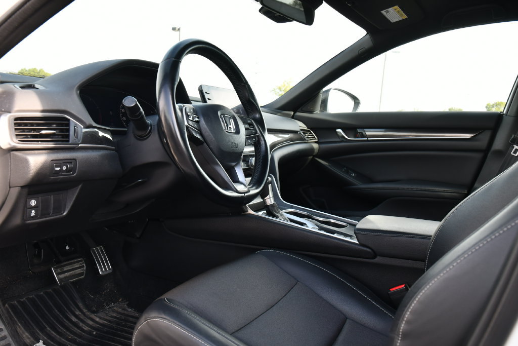 Used 2022 Honda Accord Sport image 12