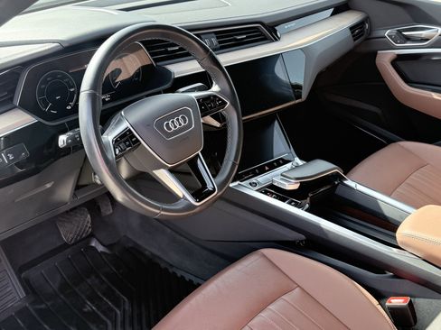 Used 2024 Audi Q8 e-tron Premium Plus w/ Premium Plus Package AWD/4WD image 17