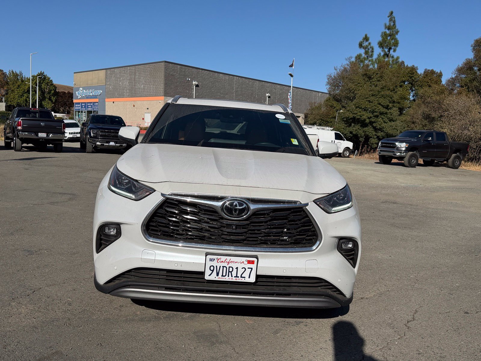 Used 2025 Toyota Highlander Platinum AWD/4WD image 8