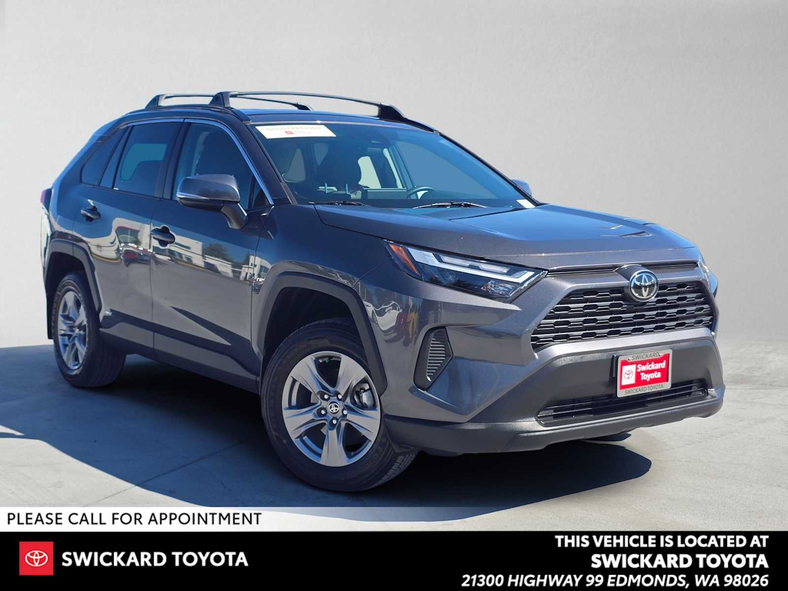 Certified 2025 Toyota RAV4 XLE AWD/4WD image 1