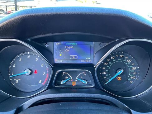 Used 2012 Ford Focus SEL image 25