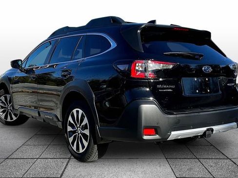 Used 2024 Subaru Outback Limited XT image 3