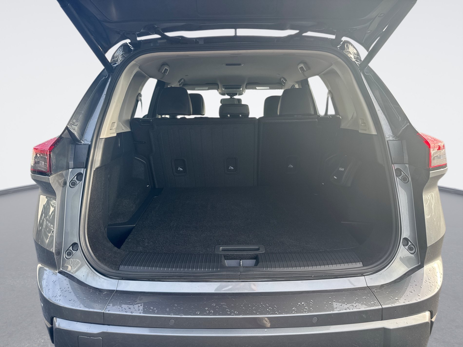 Certified 2026 Nissan Rogue SL FWD image 13