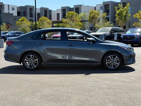 Used 2023 Kia Forte LXS FWD image 7