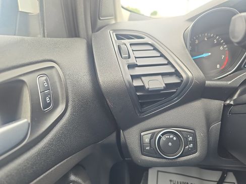 Used 2017 Ford Escape SE w/ Equipment Group 201A AWD/4WD image 20
