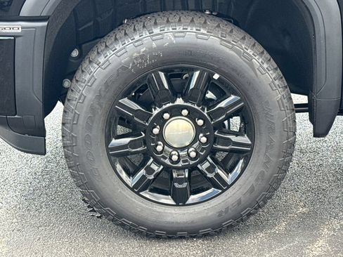 New 2026 GMC Sierra 2500 AT4 w/ AT4 Premium Plus Package AWD/4WD image 12