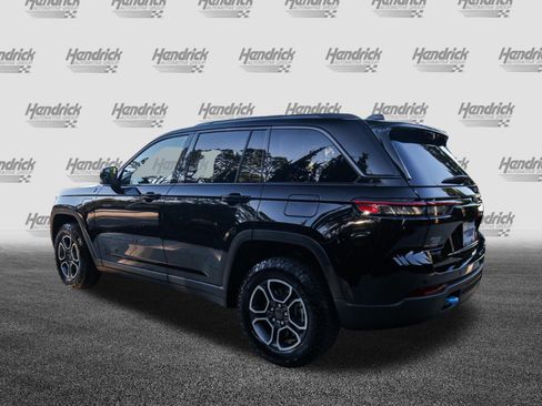 Used 2022 Jeep Grand Cherokee Trailhawk AWD/4WD image 7