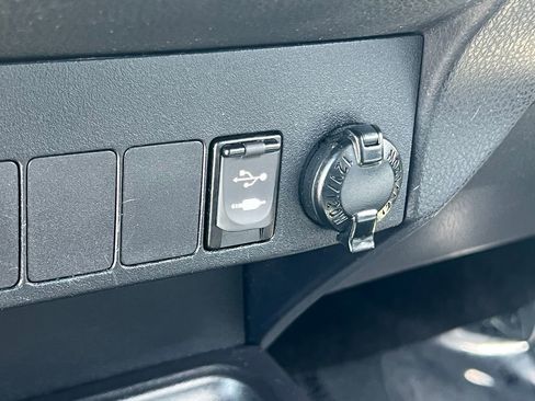 Used 2013 Toyota RAV4 LE AWD/4WD image 25