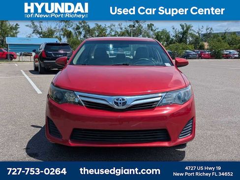 Used 2012 Toyota Camry LE FWD image 8