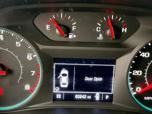 Used 2024 Chevrolet Malibu RS FWD image 32