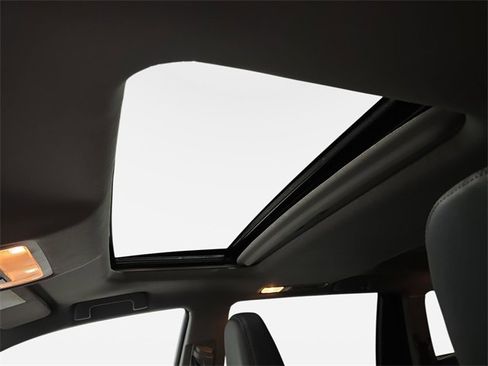 Used 2015 Toyota Highlander Limited image 29