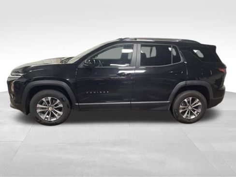 Used 2025 Chevrolet Equinox LT w/ Convenience Package II image 2